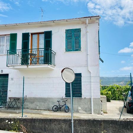 Апартаменты Casa Sbollazza Con Parcheggio E Vicina Al Parco Citra:010059-Lt-1207 Сестри-Леванте Экстерьер фото